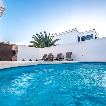 Garoed Villa